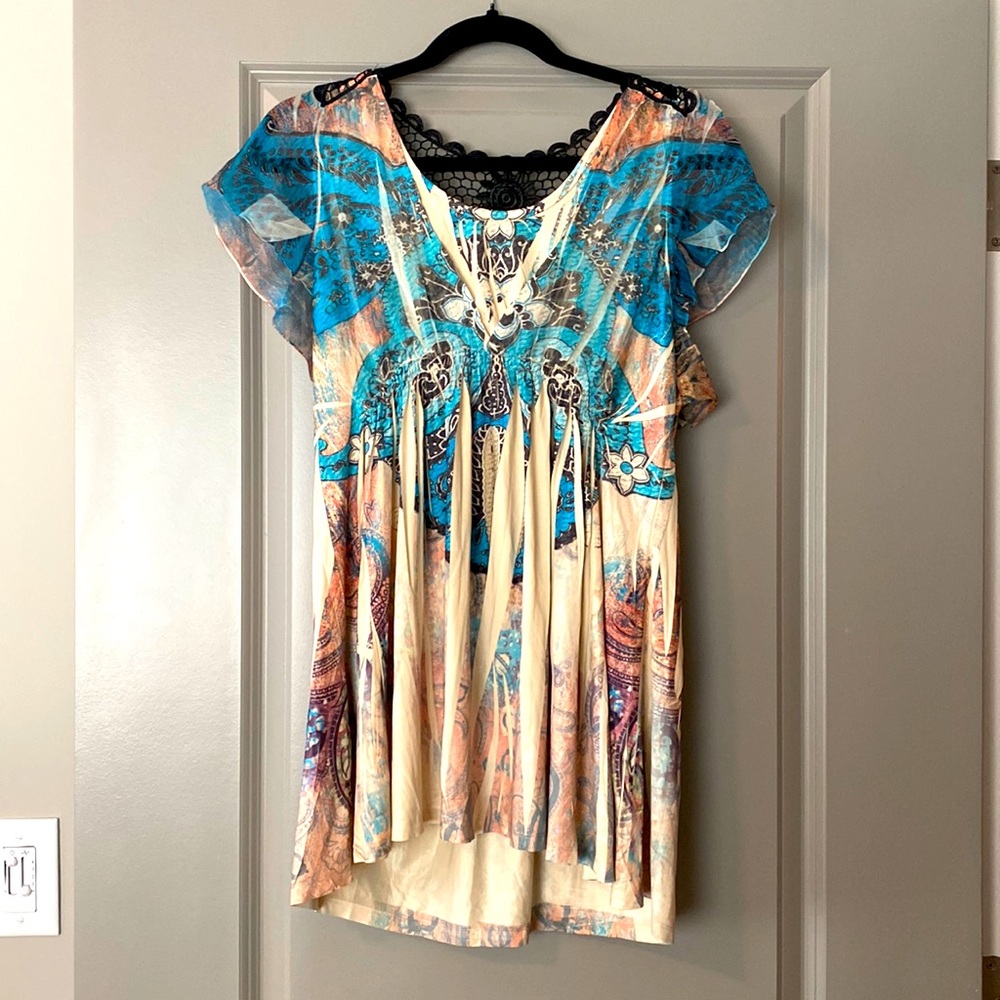 XL Boston Proper blouse. Sheer sleeves. Knitted embellishment.